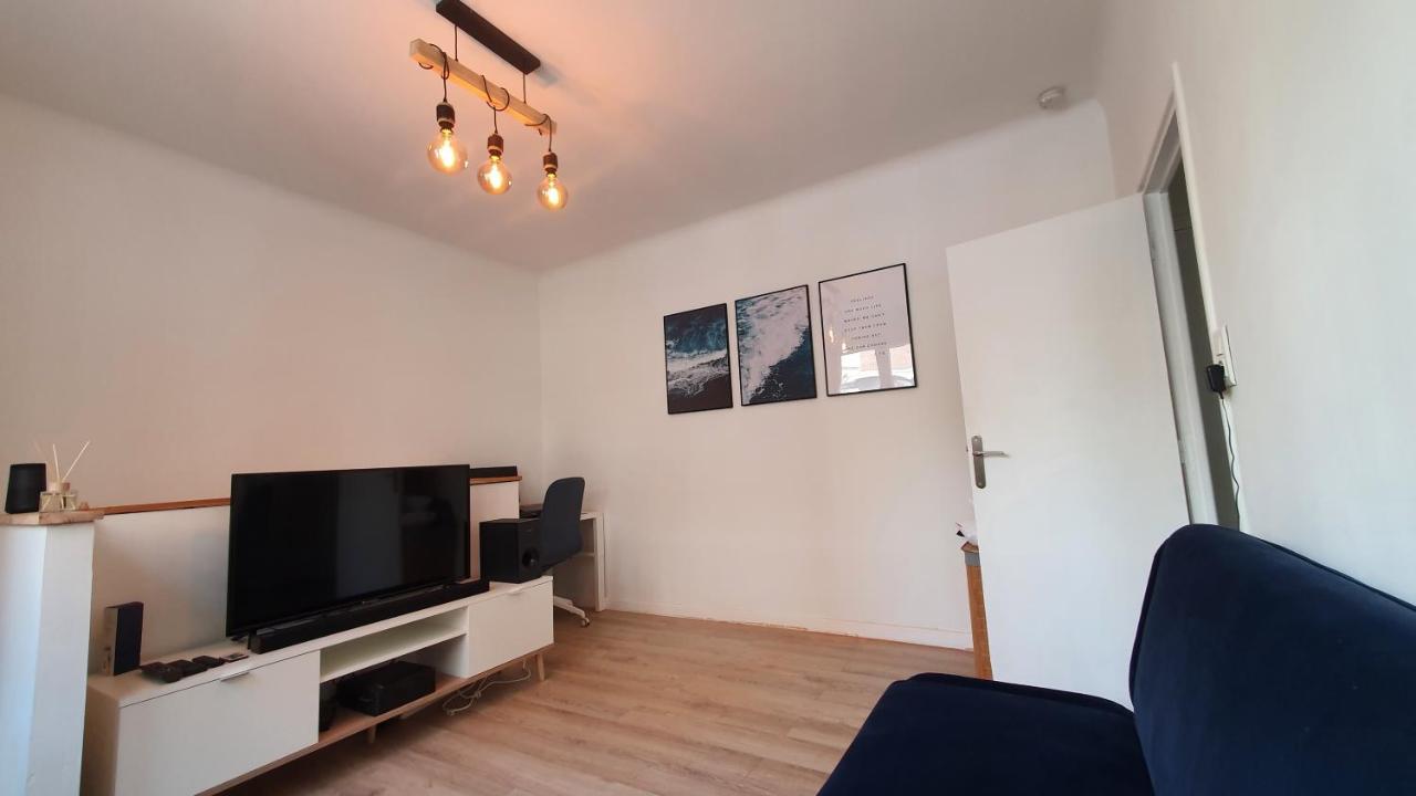 Joli T2- Centre Ville - Parking Gratuit - Wifi Dunkirk Exterior foto